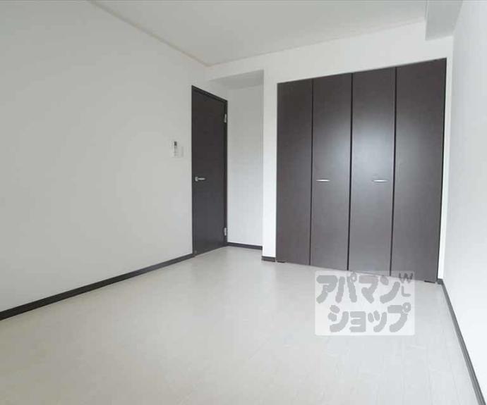 【オカイラ（ＯＣＡＩＬＬＡ）】間取