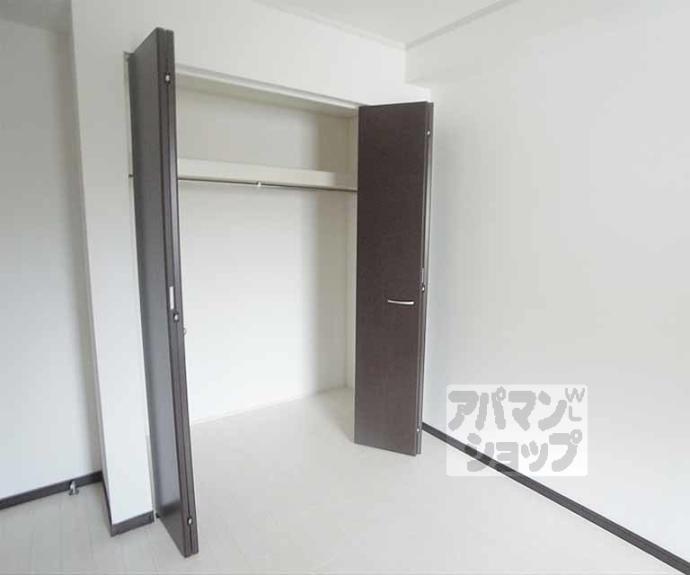 【オカイラ（ＯＣＡＩＬＬＡ）】間取