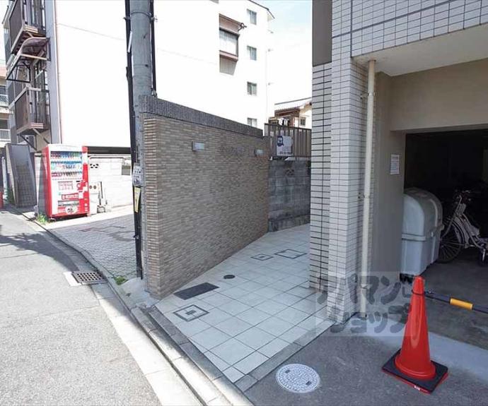 【ハウスセゾン京大北】間取