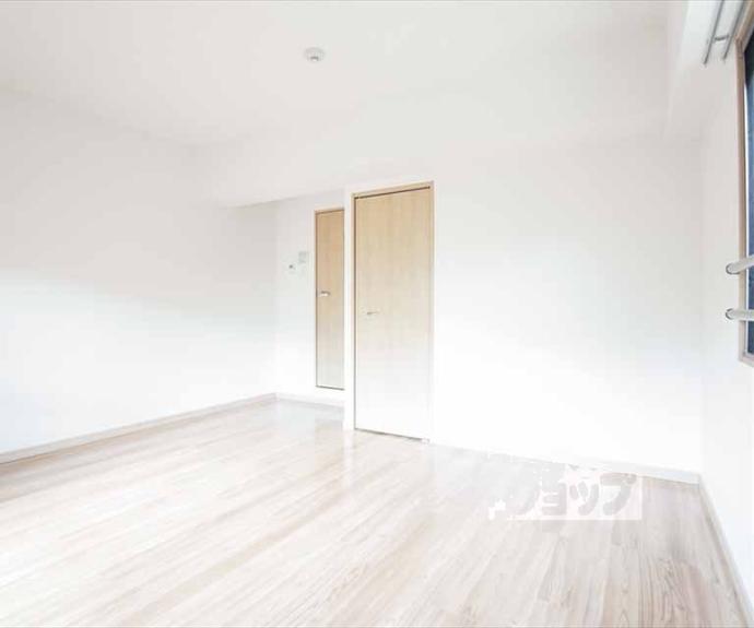 【ハウスセゾン京大北】間取