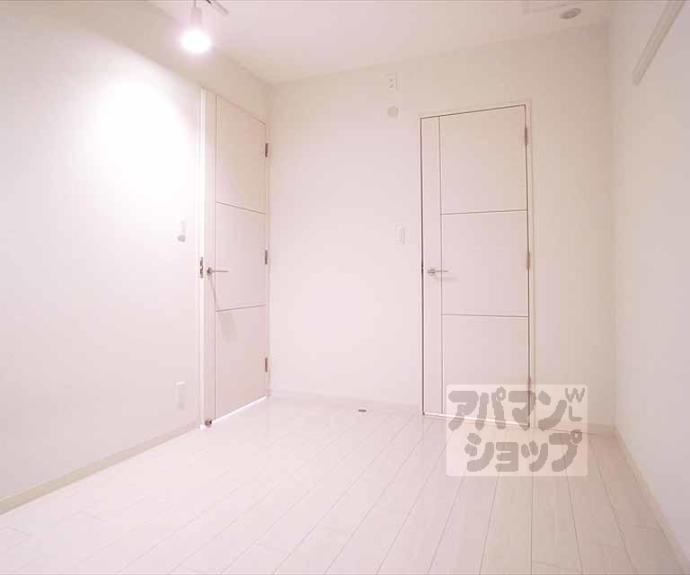 【プレサンス京大前】間取