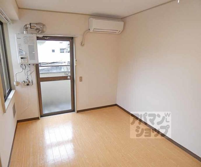 【ライブコート二軒茶屋】間取