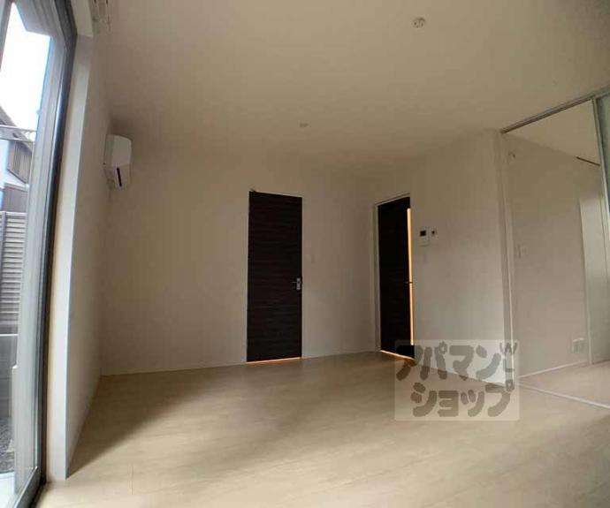 【シャーメゾンＥ．Ｎ東山三条】間取