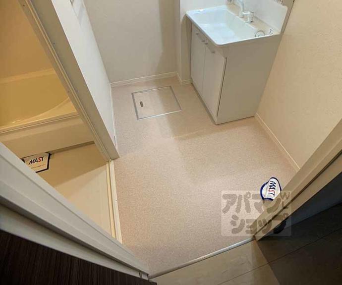 【シャーメゾンＥ．Ｎ東山三条】間取