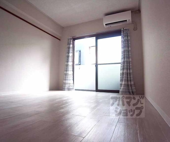 【カーサ御所西】間取