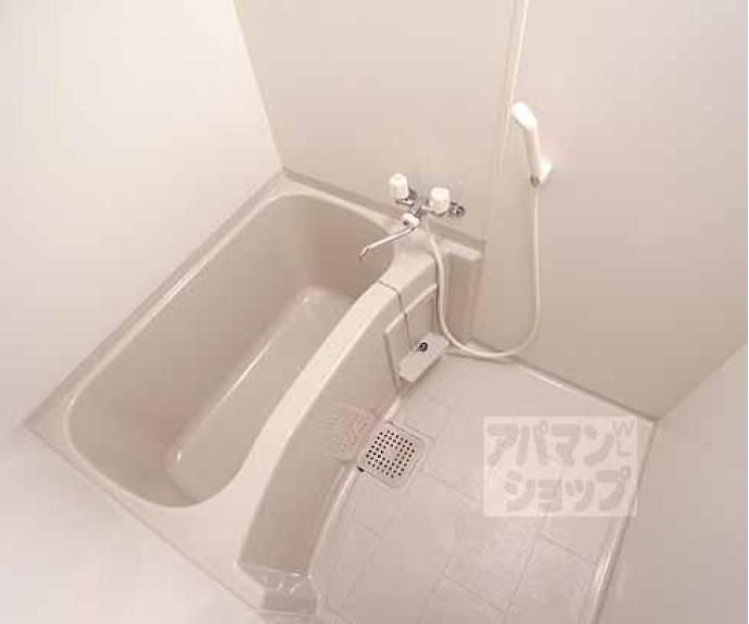 【ガーネット御所西】間取