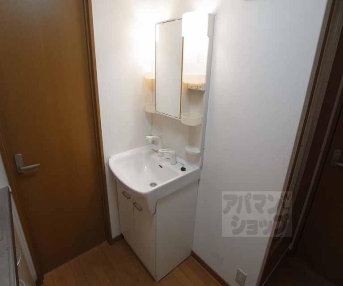 【ガーネット御所西】間取