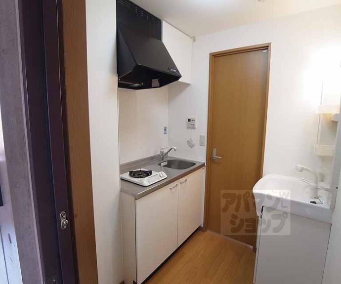 【ガーネット御所西】間取