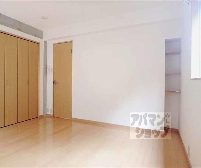 【ガーネット御所西】間取