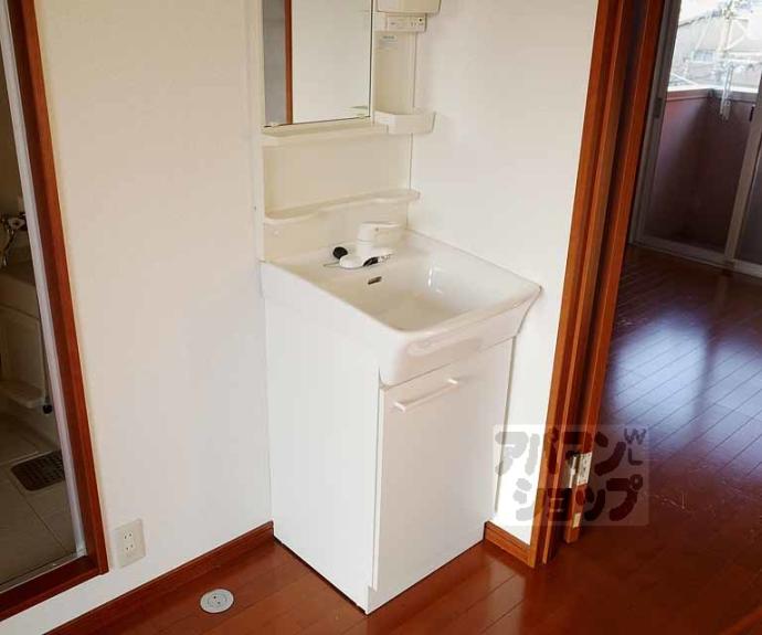 【ガーネット御所西】間取