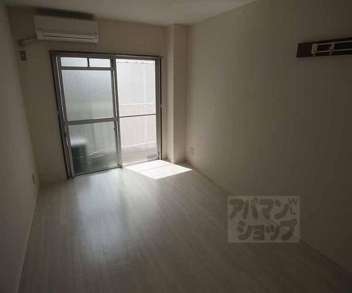 【ロイヤルパレス河合】間取