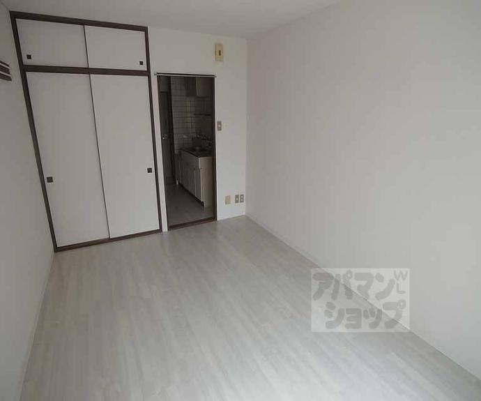 【ロイヤルパレス河合】間取