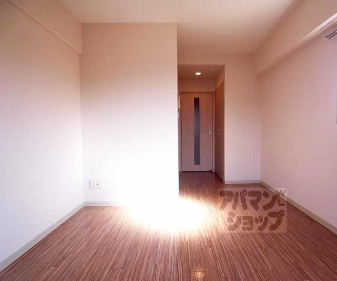 【モンシャンブル室町】間取