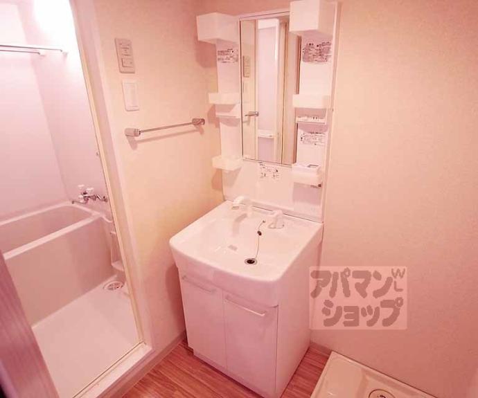 【モンシャンブル室町】間取