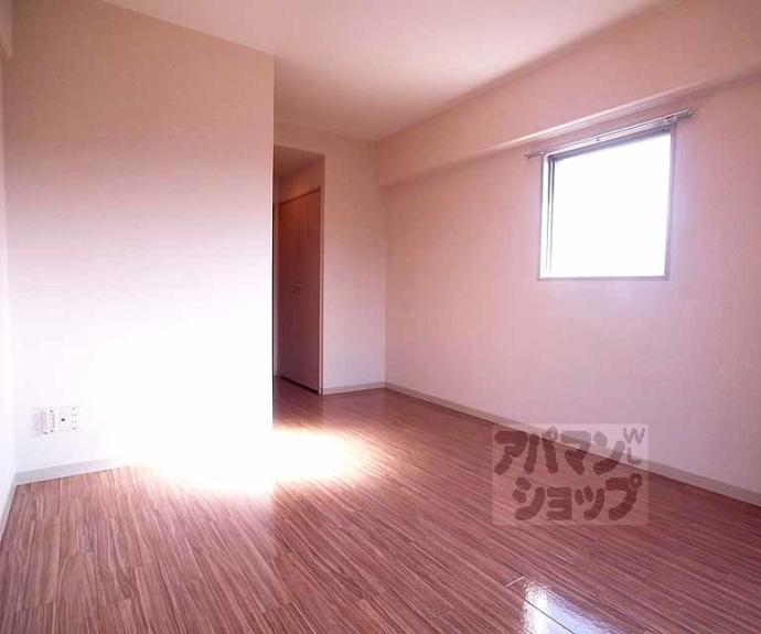 【モンシャンブル室町】間取