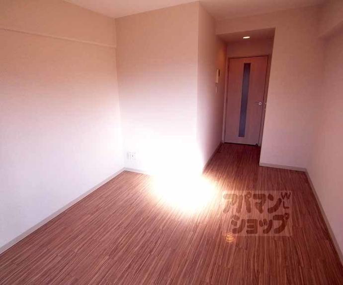 【モンシャンブル室町】間取