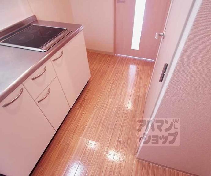 【モンシャンブル室町】間取