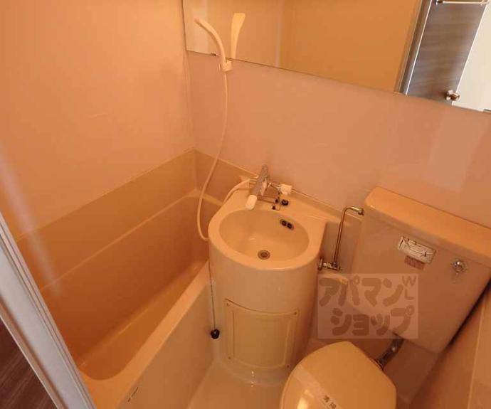 【ＧＲＡＮＤ　ＶＡＬＵＥ西陣】間取