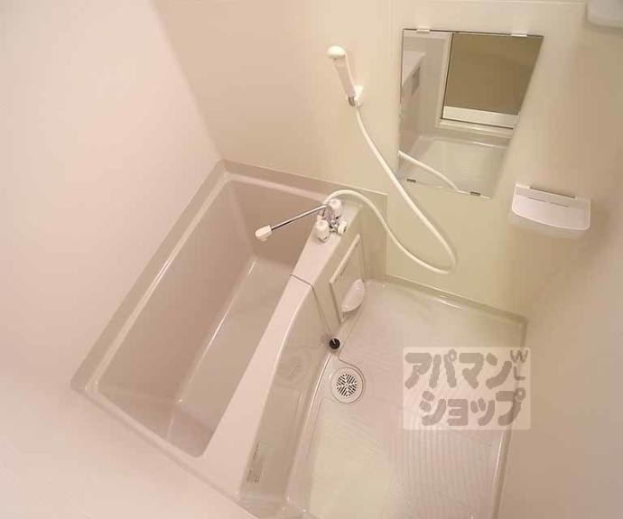 【フェイム伊佐町】間取