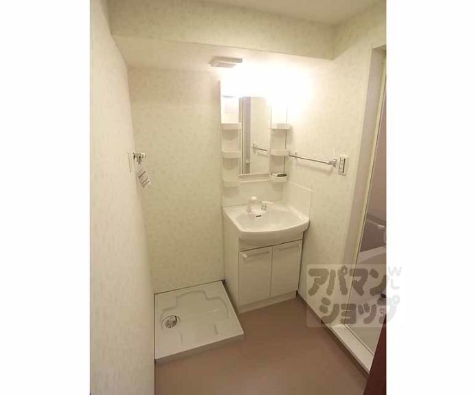 【フェイム伊佐町】間取