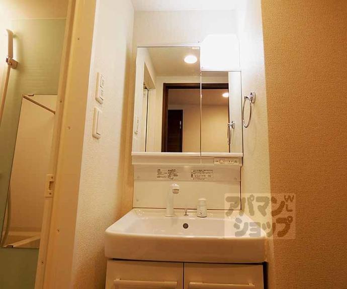 【ｓａｗａｒａｂｉ　ｔｅｒｒａｃｅ】間取