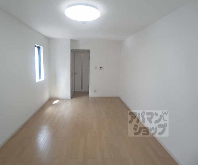 【グランレブリー御所西】間取