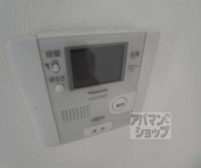 【グランレブリー御所西】間取