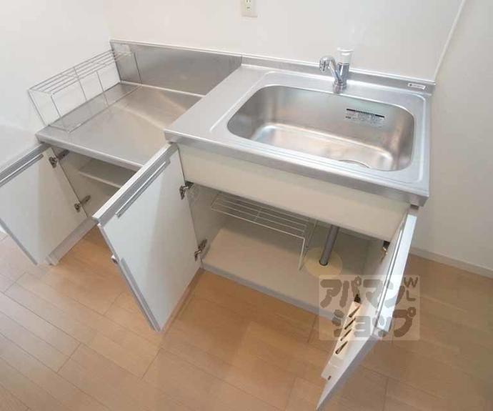 【グランレブリー御所西】間取