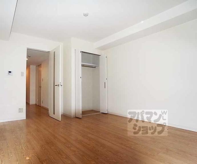 【グランレブリー御所西】間取