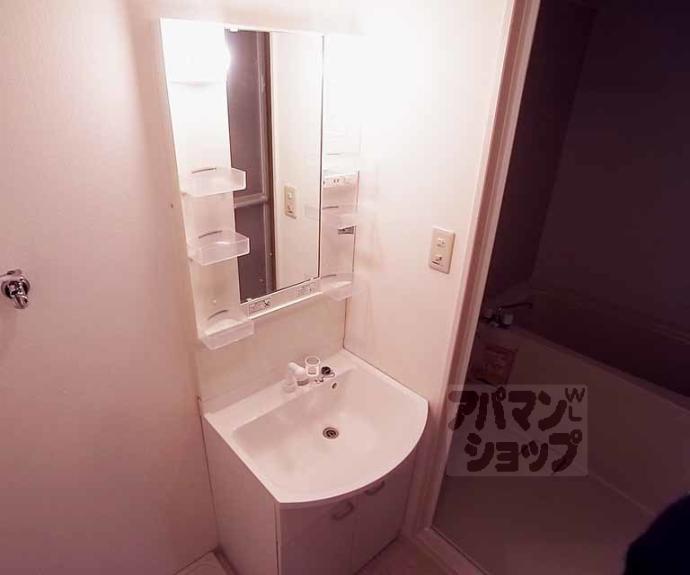 【グランレブリー御所西】間取