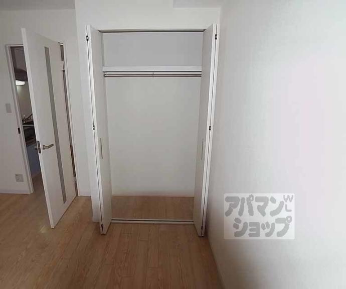 【グランレブリー御所西】間取