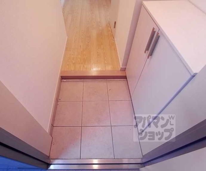 【グランレブリー御所西】間取