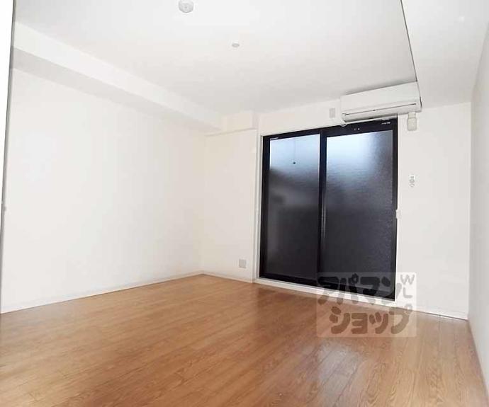 【グランレブリー御所西】間取