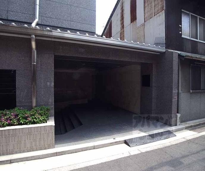 【ザ・パークハウス二条城】間取