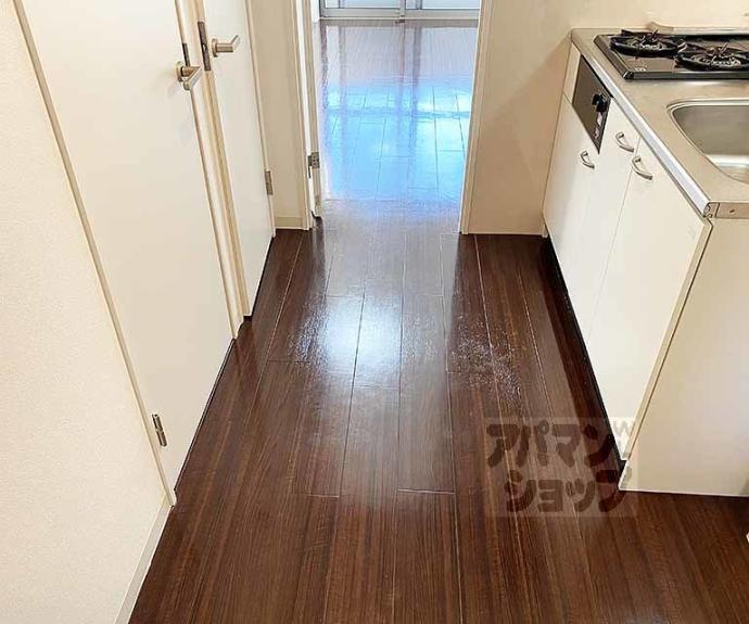 【アークリード二条城北】間取