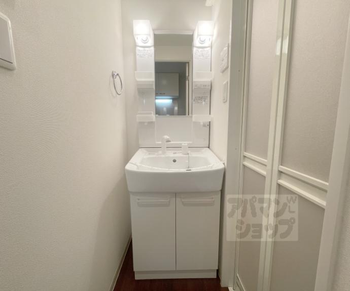 【アークリード二条城北】間取