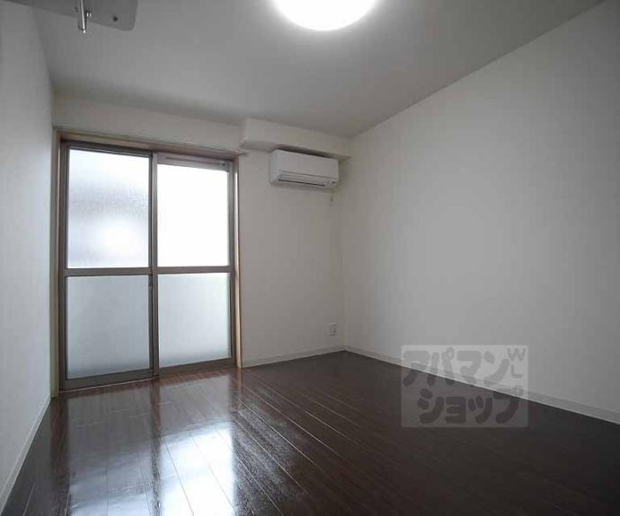 【アークリード二条城北】間取