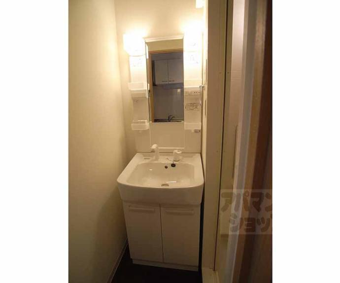 【アークリード二条城北】間取