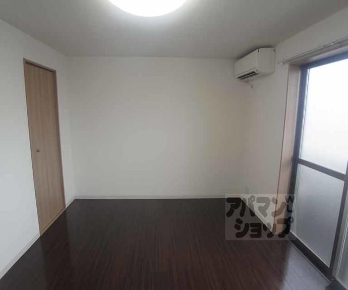 【アークリード二条城北】間取