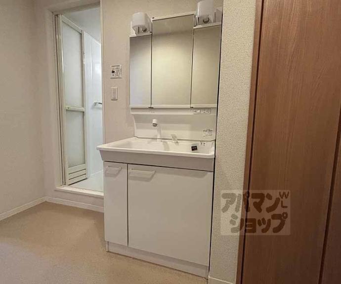 【シルクメゾン弾正町】間取