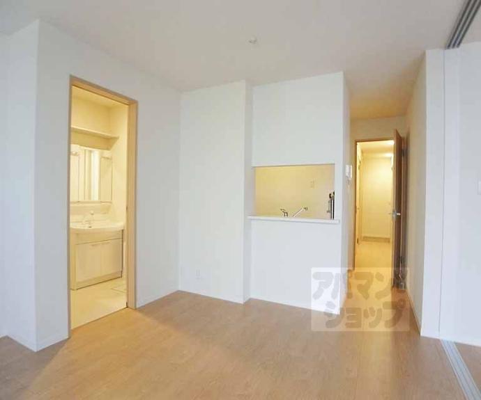 【シルクメゾン弾正町】間取