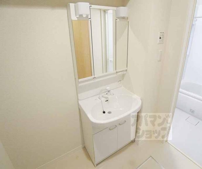 【シルクメゾン弾正町】間取