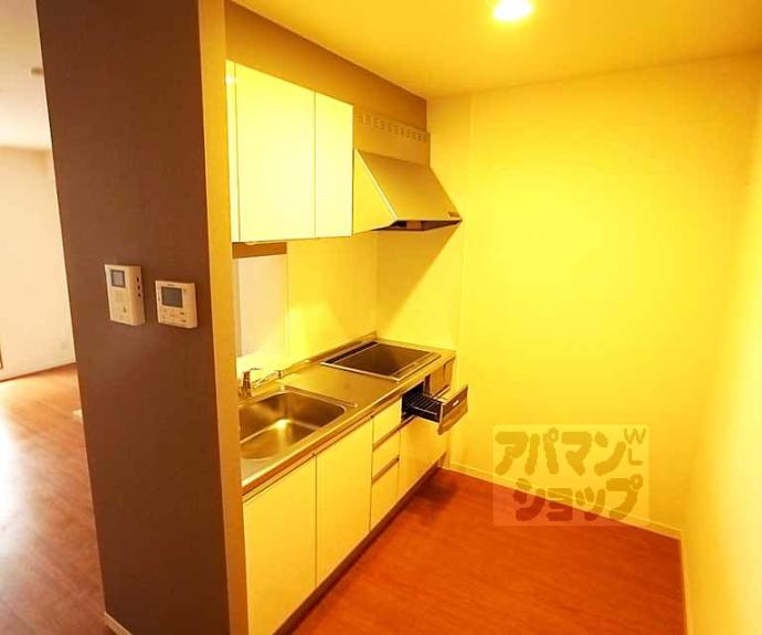 【シルクメゾン弾正町】間取