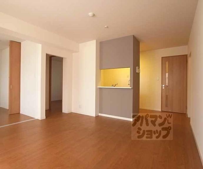 【シルクメゾン弾正町】間取