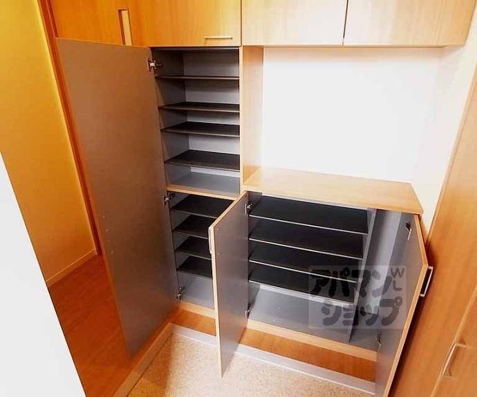 【シルクメゾン弾正町】間取