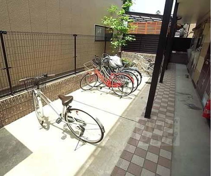 【レオパレスグローバルⅢ】間取