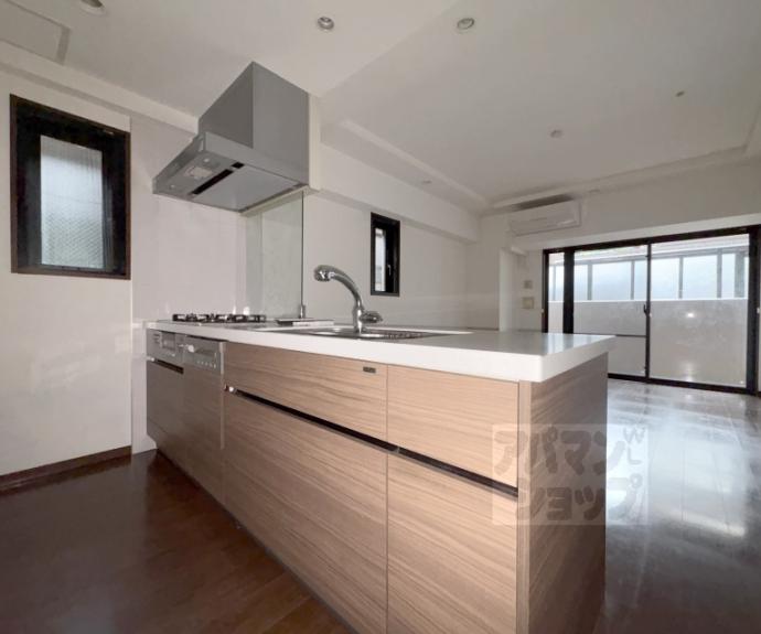 【ゼファー京都上長者町通】間取