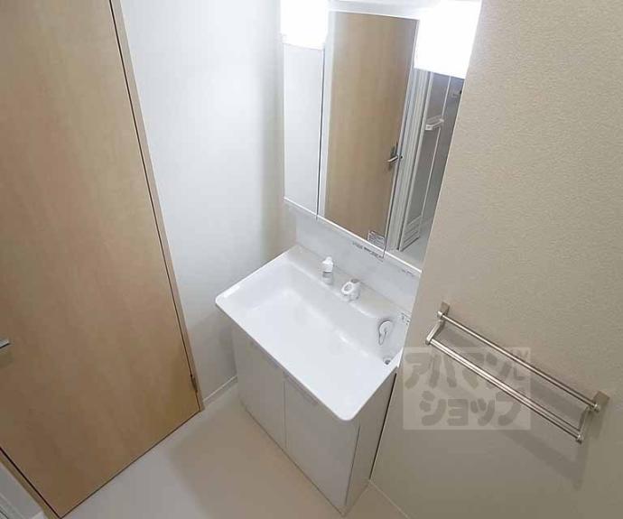 【ＳｈａＭａｉｓｏｎ　エスポワ一条】間取