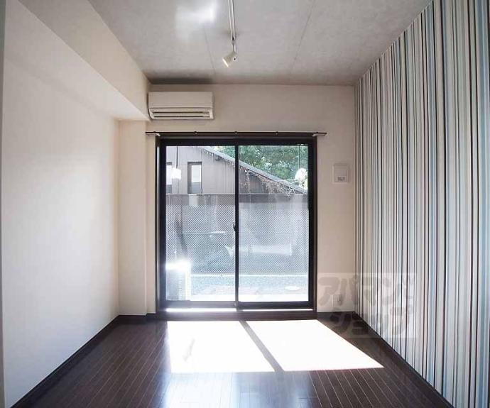 【エクセレント二条城北】間取