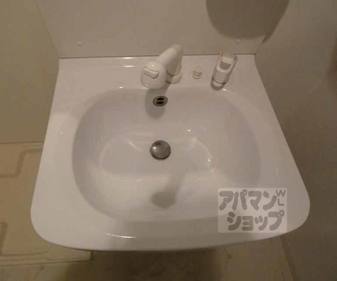 【グランスイート鴨川】間取